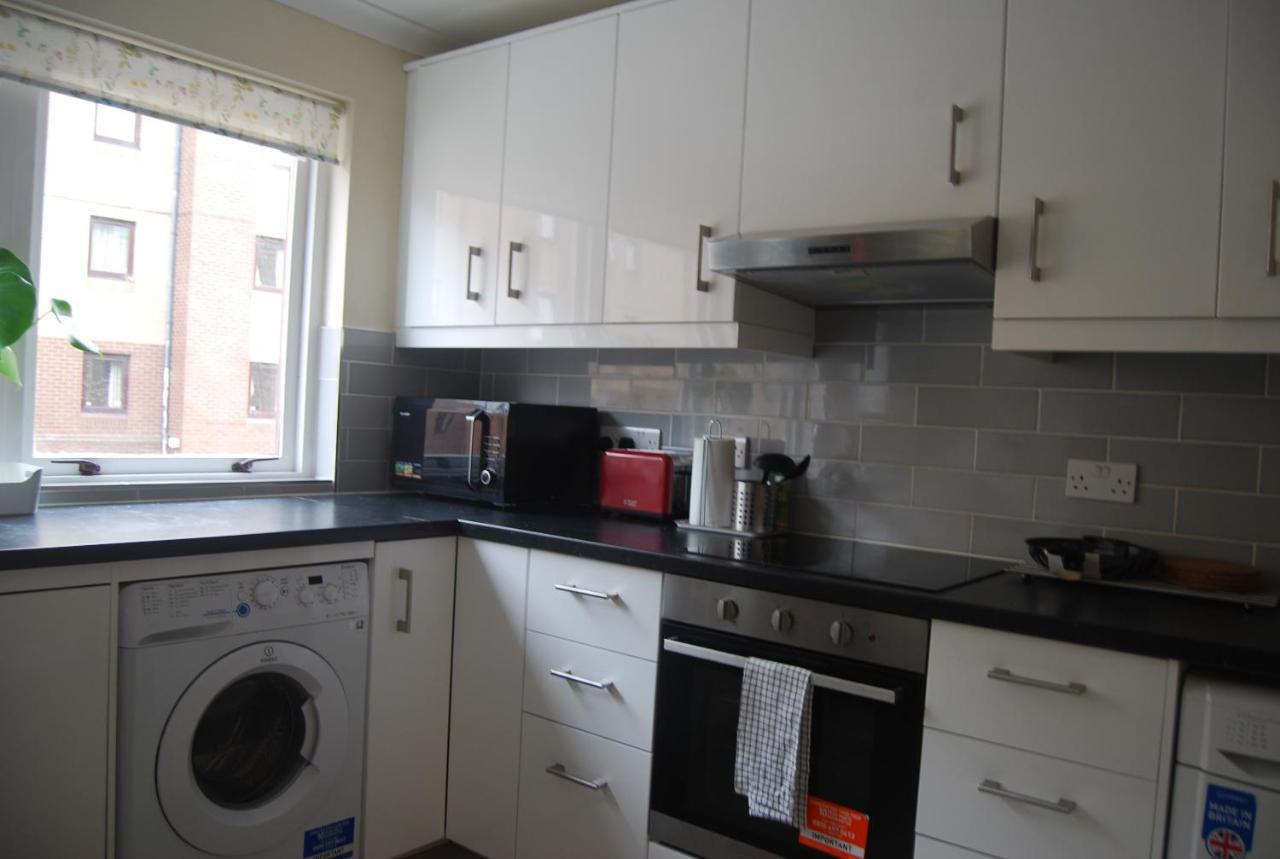 Central 3 Bed Flat Close To University And The Meadows Edimburgo Exterior foto